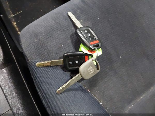 2014 HONDA CR-V LX — I11