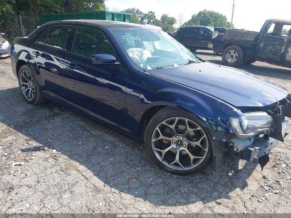 2016 CHRYSLER 300 S — I1