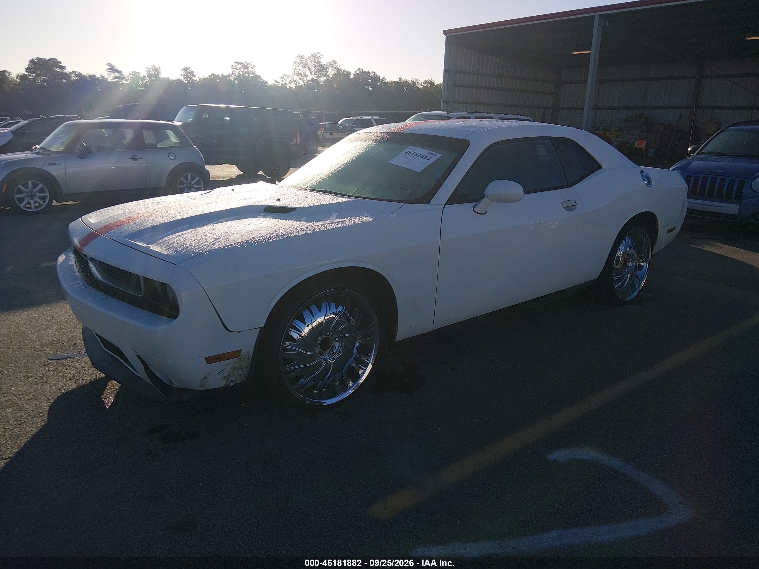2014 DODGE CHALLENGER SXT — I2