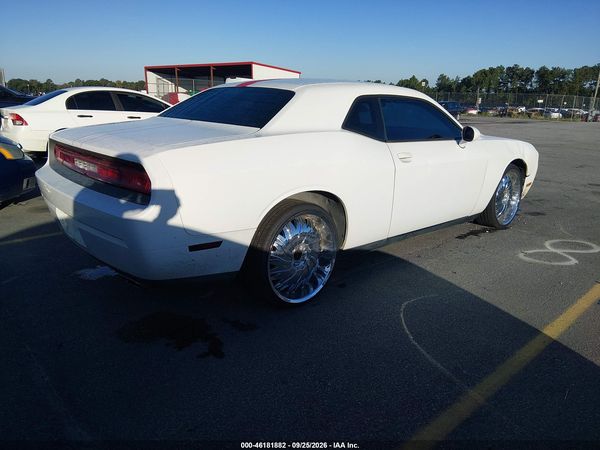 2014 DODGE CHALLENGER SXT — I4