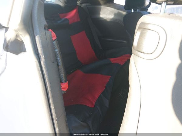 2014 DODGE CHALLENGER SXT — I8