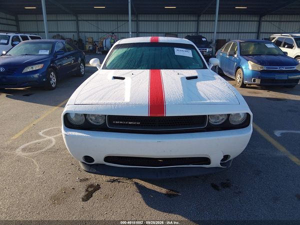 2014 DODGE CHALLENGER SXT — I115