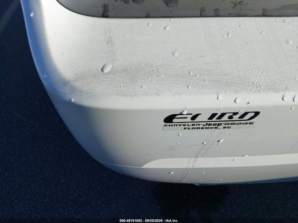 2014 DODGE CHALLENGER SXT — I155