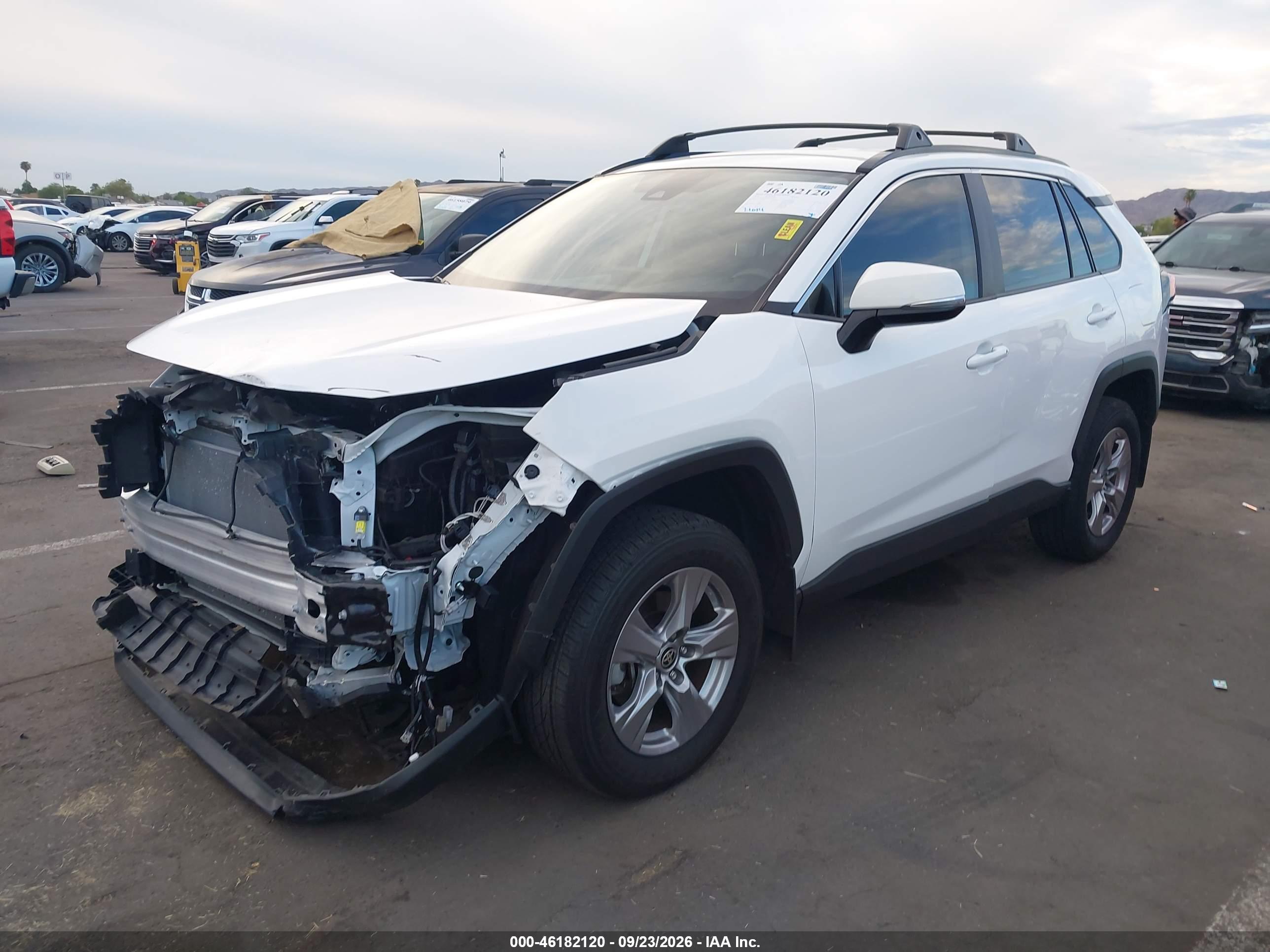 2024 TOYOTA RAV4 XLE — I2