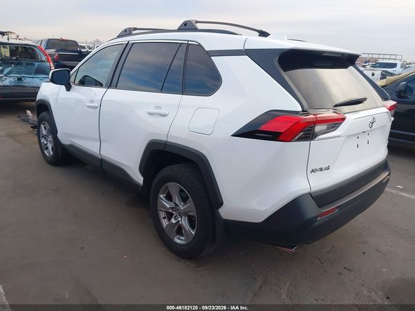 2024 TOYOTA RAV4 XLE — I3