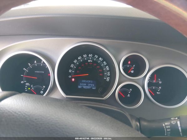 2016 TOYOTA SEQUOIA PLATINUM 5.7L V8 — I7