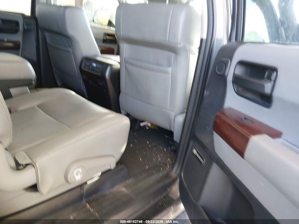 2016 TOYOTA SEQUOIA PLATINUM 5.7L V8 — I8