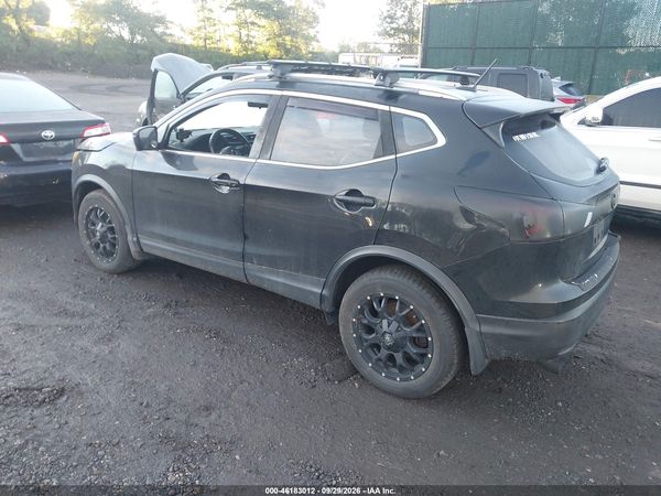 2018 NISSAN ROGUE SPORT SL — I3
