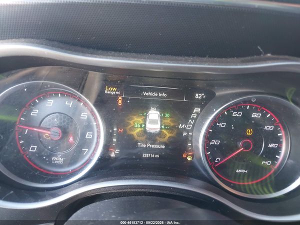 2016 DODGE CHARGER SXT — I7