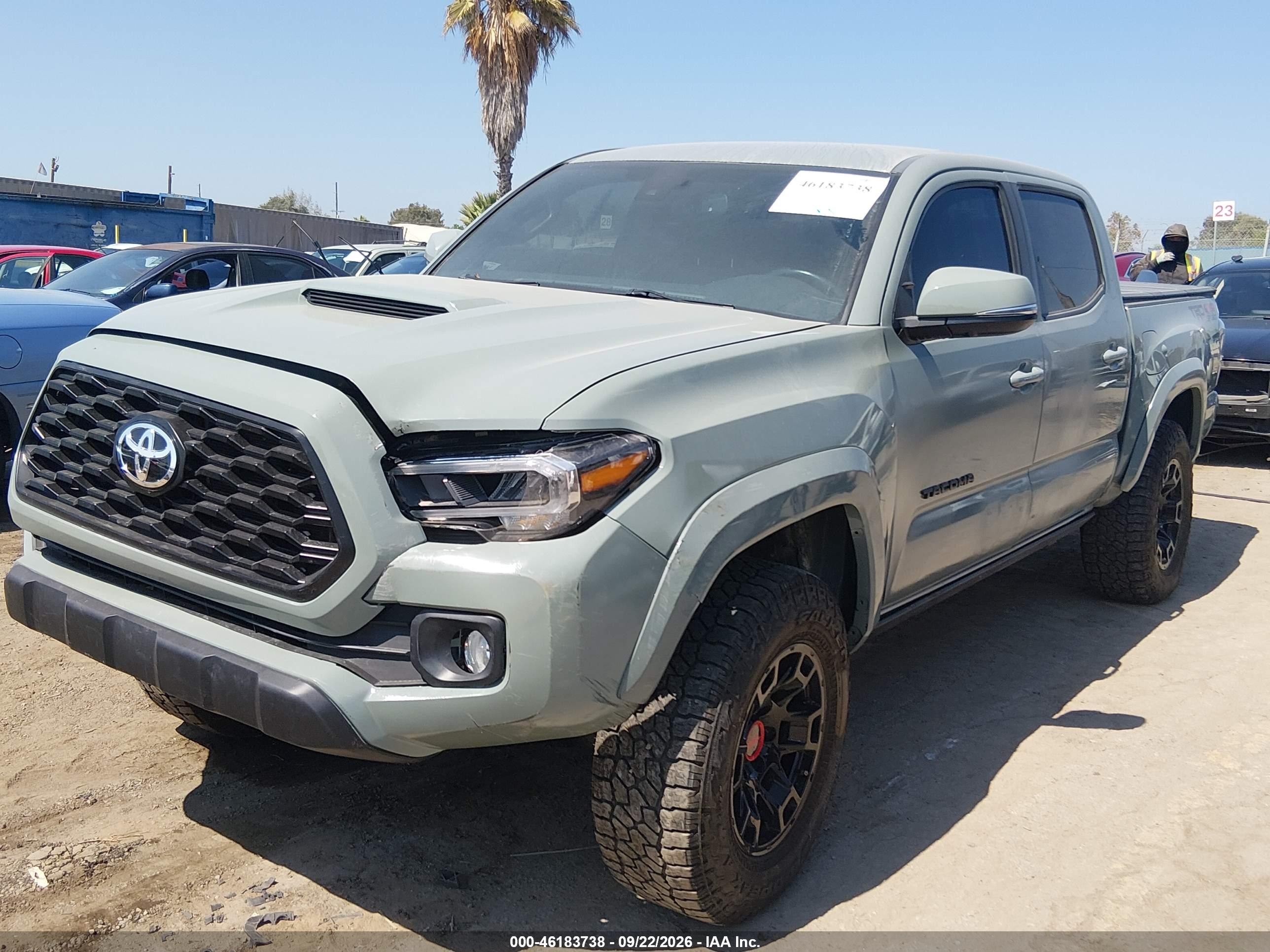 2023 TOYOTA TACOMA TRD SPORT — I2
