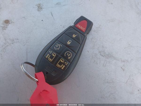 2016 DODGE GRAND CARAVAN SXT — I11