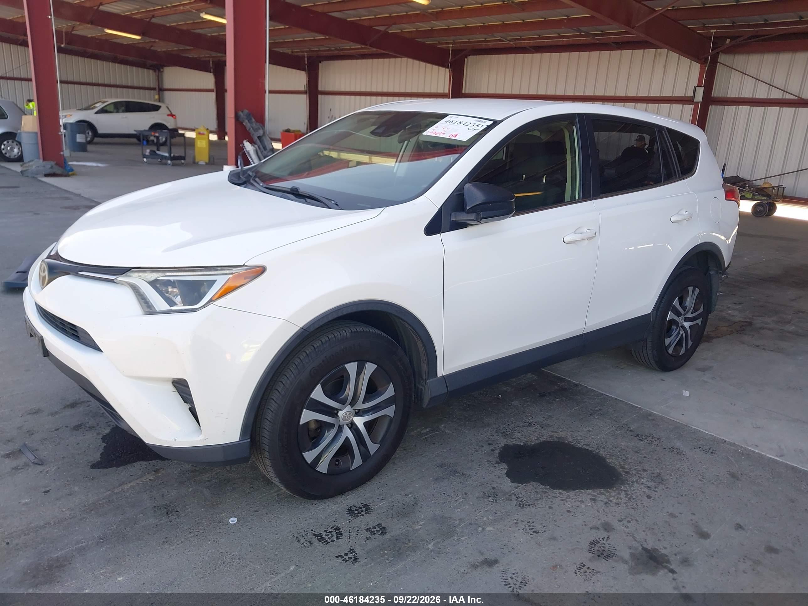 2017 TOYOTA RAV4 LE — I2