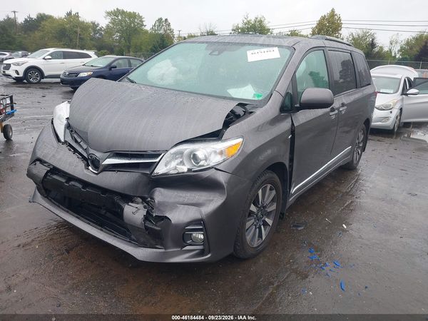 2018 TOYOTA SIENNA — I2