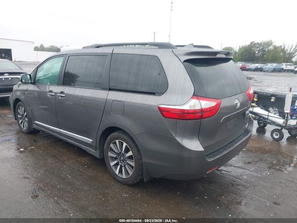 2018 TOYOTA SIENNA XLE PREMIUM 7 PASSENGER — I3