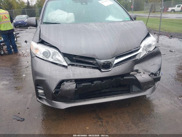 2018 TOYOTA SIENNA XLE PREMIUM 7 PASSENGER — I6