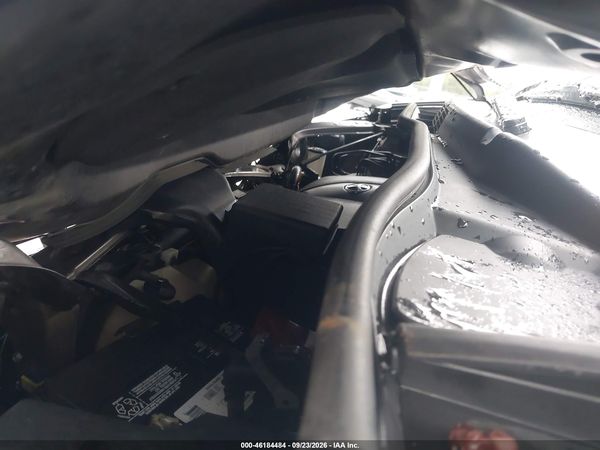 2018 TOYOTA SIENNA XLE PREMIUM 7 PASSENGER — I10