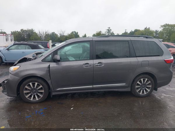 2018 TOYOTA SIENNA XLE PREMIUM 7 PASSENGER — I117