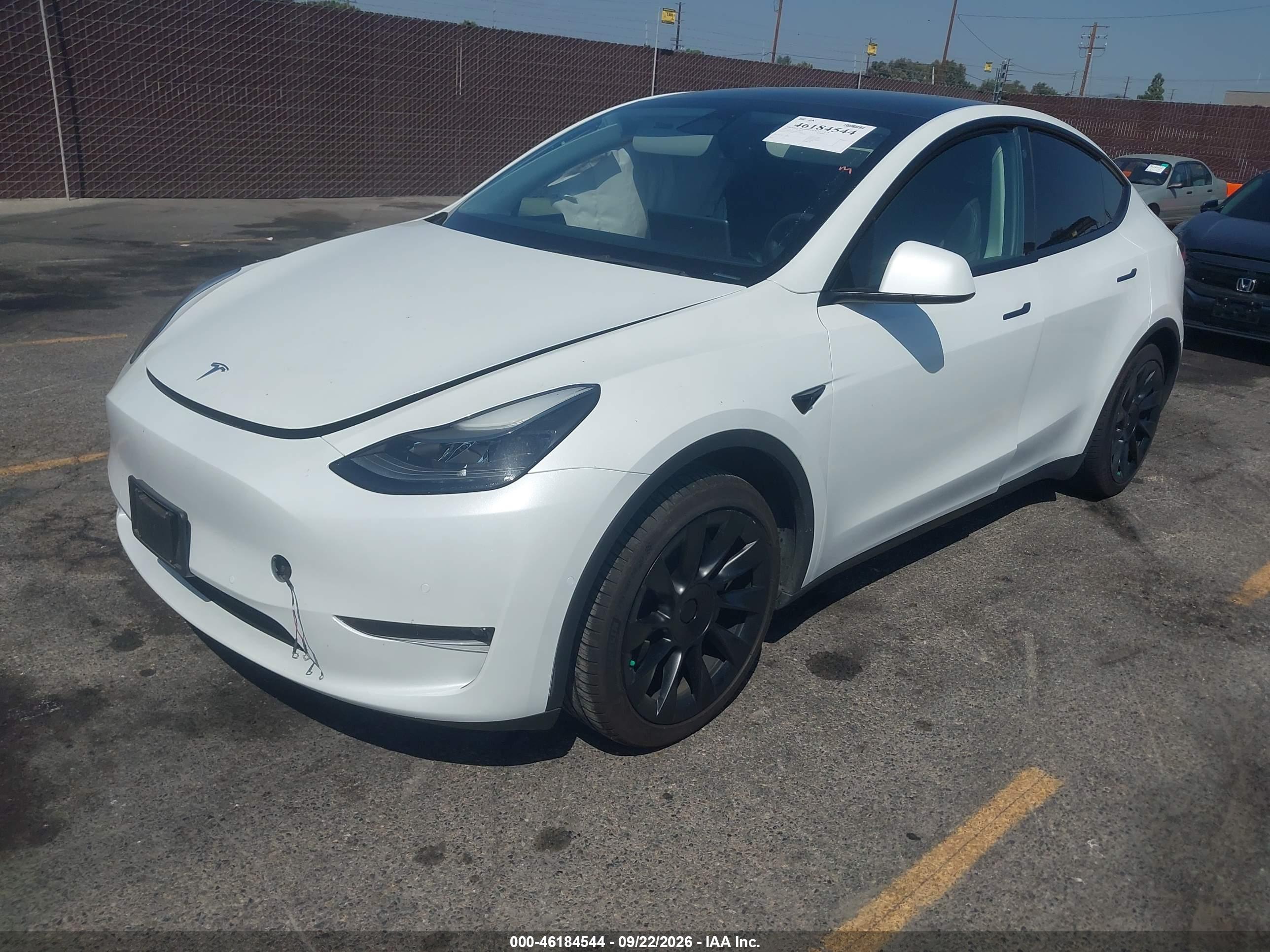 2022 TESLA MODEL Y LONG RANGE — I2