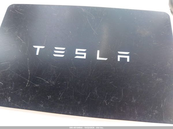 2022 TESLA MODEL Y LONG RANGE — I11
