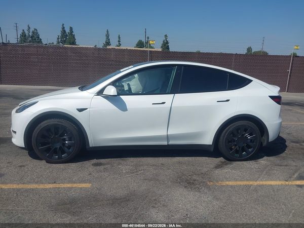 2022 TESLA MODEL Y LONG RANGE — I117
