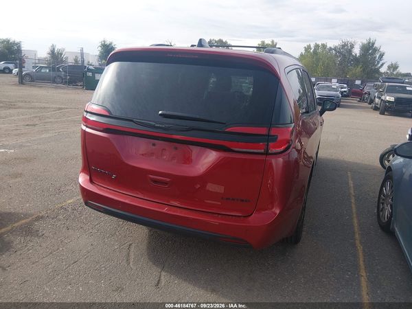 2025 CHRYSLER PACIFICA LIMITED — I119