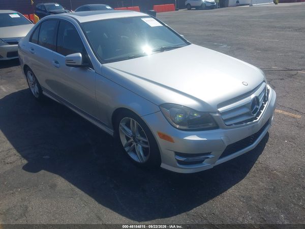 2013 MERCEDES-BENZ C 250 SPORT — I1