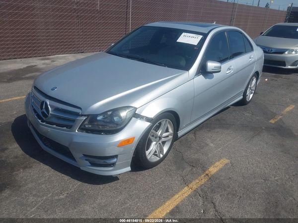 2013 MERCEDES-BENZ C 250 — I2