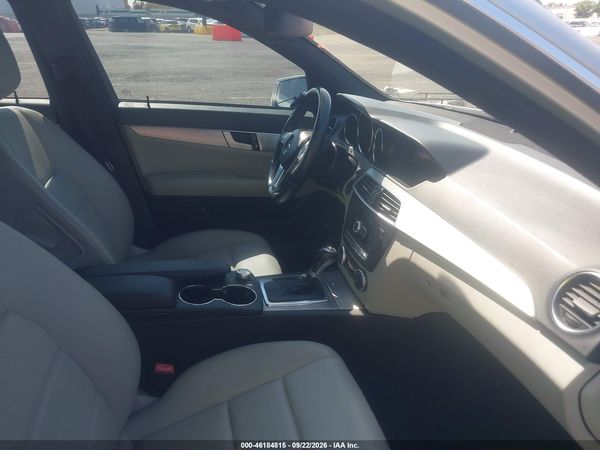 2013 MERCEDES-BENZ C 250 SPORT — I5