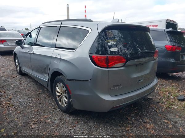 2017 CHRYSLER PACIFICA TOURING-L — I3