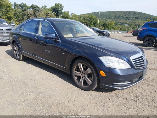 2012 MERCEDES-BENZ S 550 4MATIC — I1