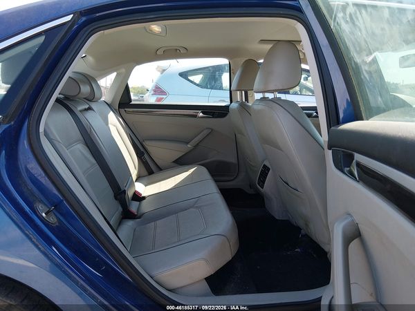 2017 VOLKSWAGEN PASSAT 1.8T SE — I8