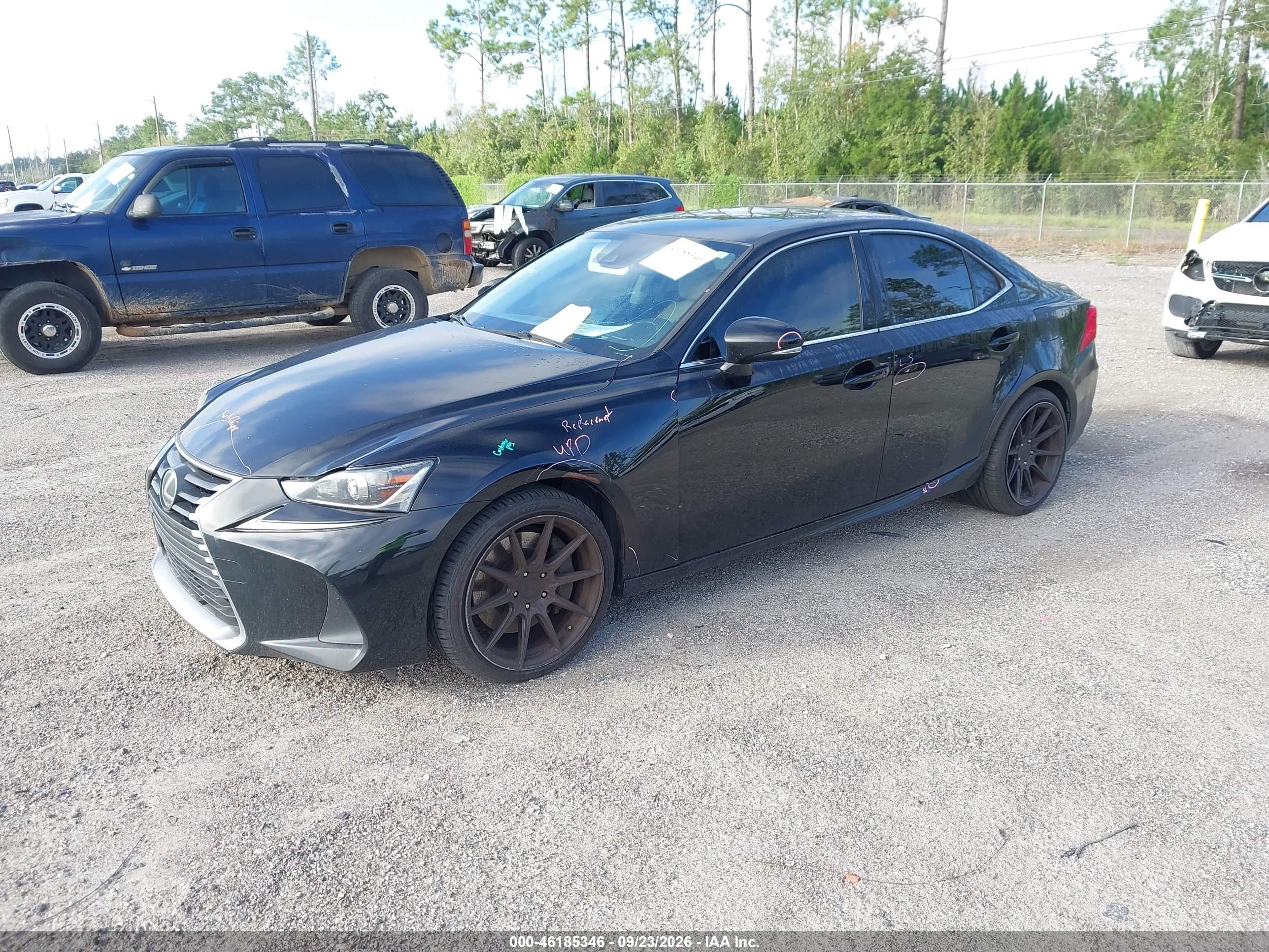2017 LEXUS IS 200T — I2
