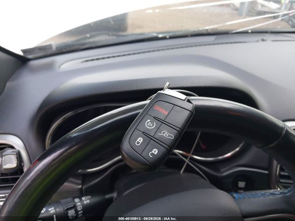 2019 JEEP GRAND CHEROKEE UPLAND 4X4 — I11