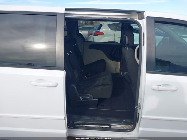 2015 DODGE GRAND CARAVAN SE — I8