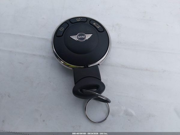 2013 MINI COOPER — I11