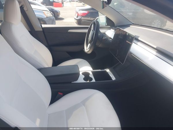 2023 TESLA MODELO Y — I5