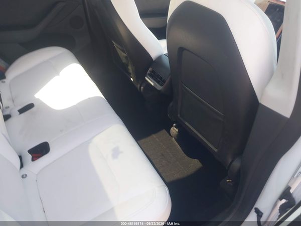 2023 TESLA MODELO Y — I8