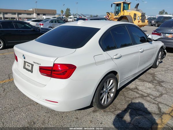 2017 BMW 320I — I4