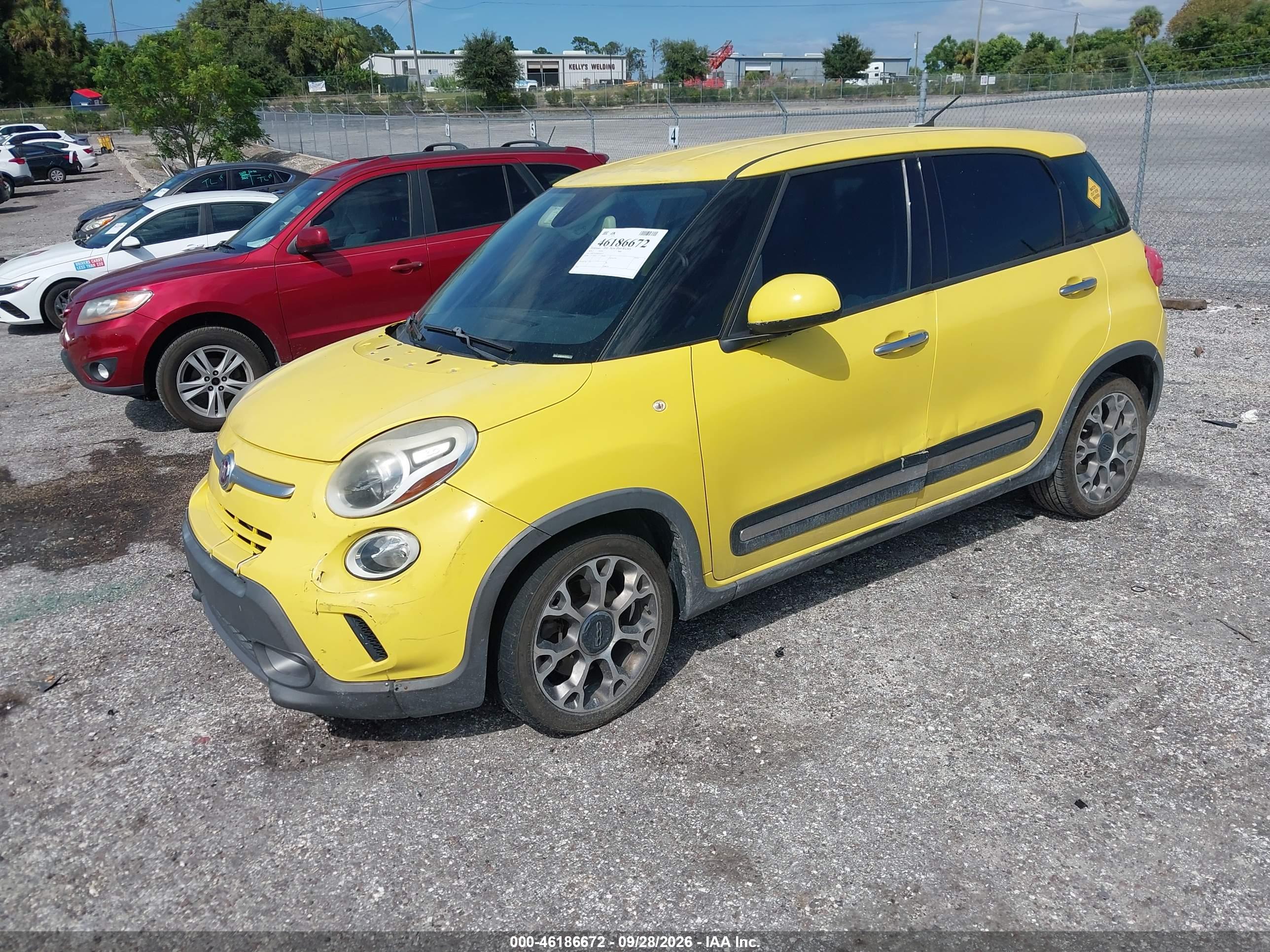 2014 FIAT 500L TREKKING — I2