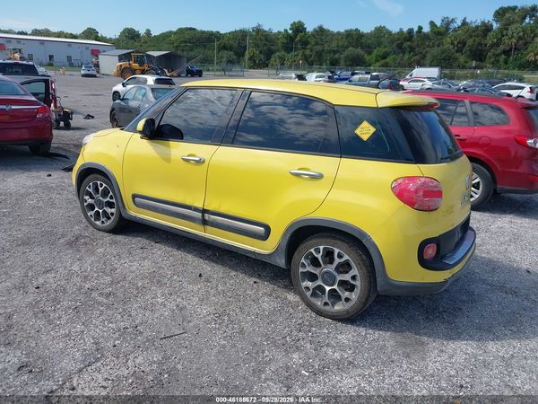 2014 FIAT 500L TREKKING — I3