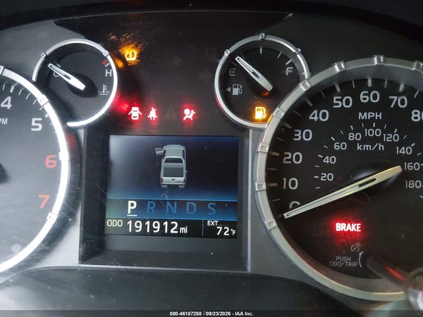 2017 TOYOTA TUNDRA SR5 5.7L V8 — I118