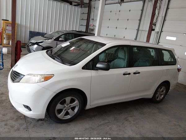 2017 TOYOTA SIENNA L 7 PASSENGER — I117