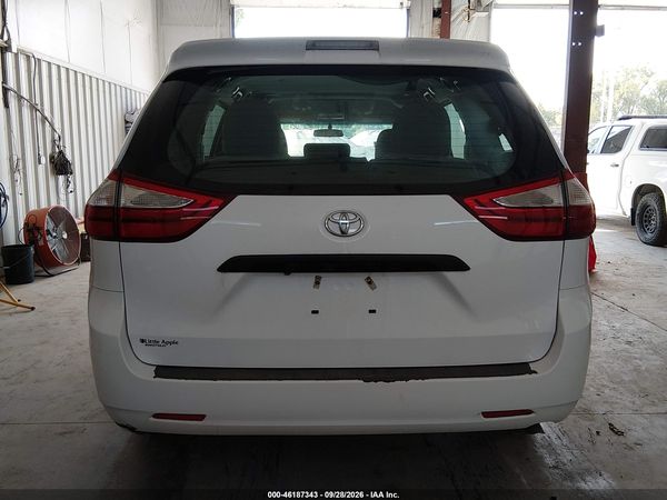 2017 TOYOTA SIENNA L 7 PASSENGER — I119