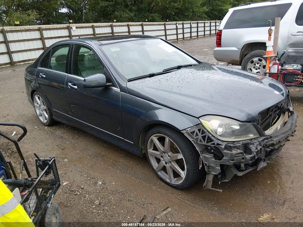 2014 MERCEDES-BENZ C 250 SPORT — I1