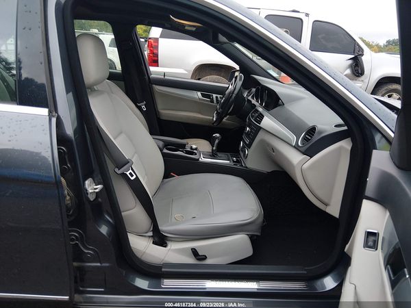 2014 MERCEDES-BENZ C 250 SPORT — I5