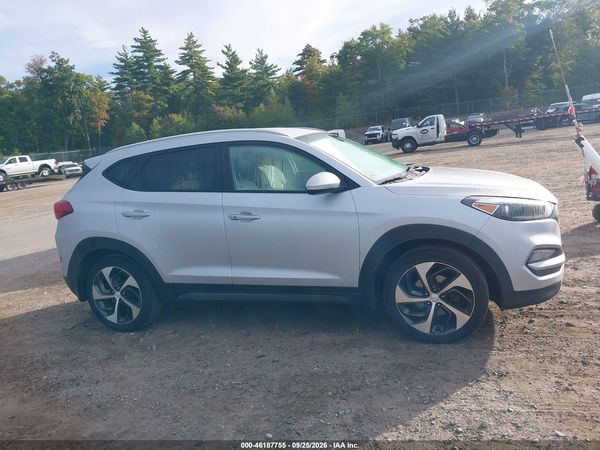 2016 HYUNDAI TUCSON SPORT — I116