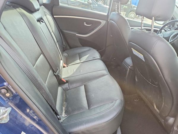 2014 HYUNDAI ELANTRA STD, Style, Tech