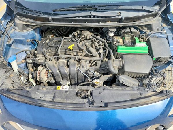 2014 HYUNDAI ELANTRA STD, Style, Tech