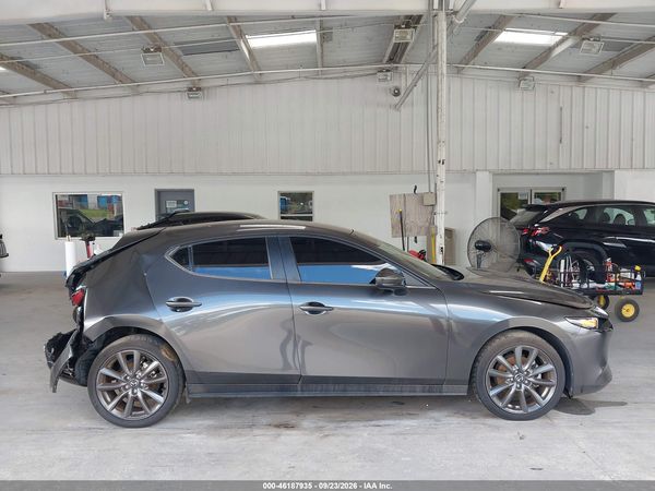 2021 MAZDA MAZDA3 SELECT — I116