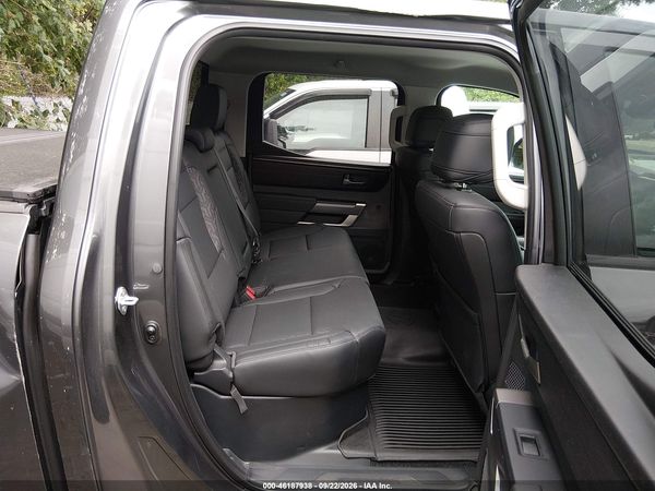 2024 TOYOTA TUNDRA SR5 — I8